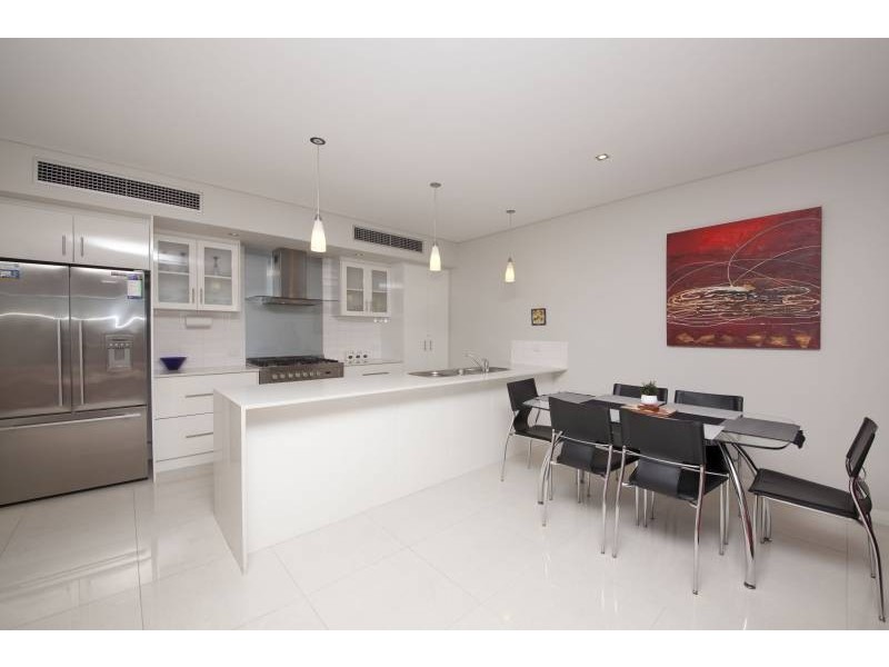 3/52 Rollinson Road, North Coogee WA 6163