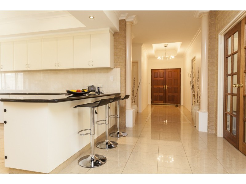 8 Carbine Way, Munster WA 6166