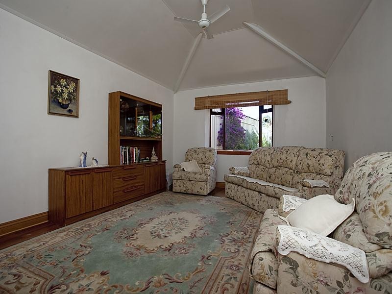 5 Hamersley Way, Kardinya WA 6163