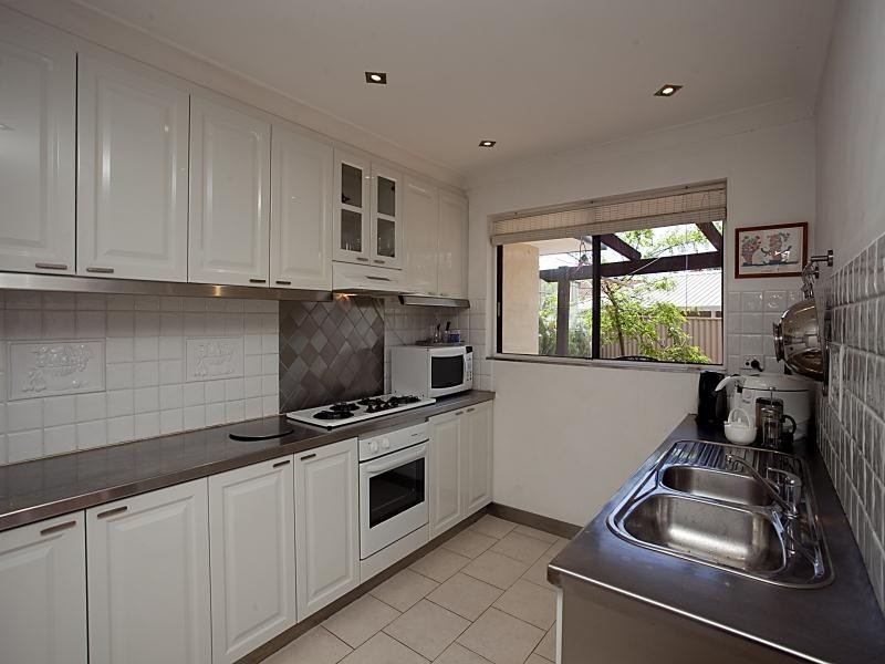 5 Hamersley Way, Kardinya WA 6163