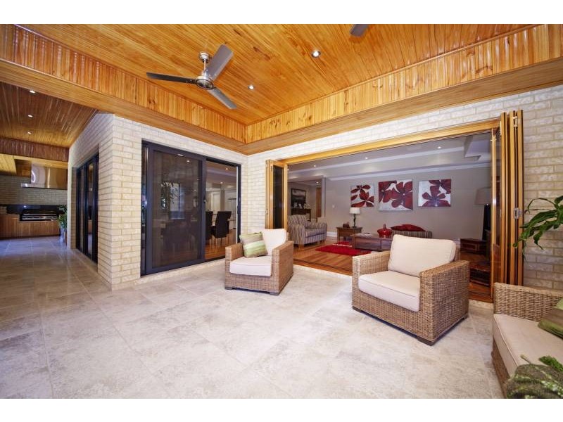 66 Edeline Street, Spearwood WA 6163