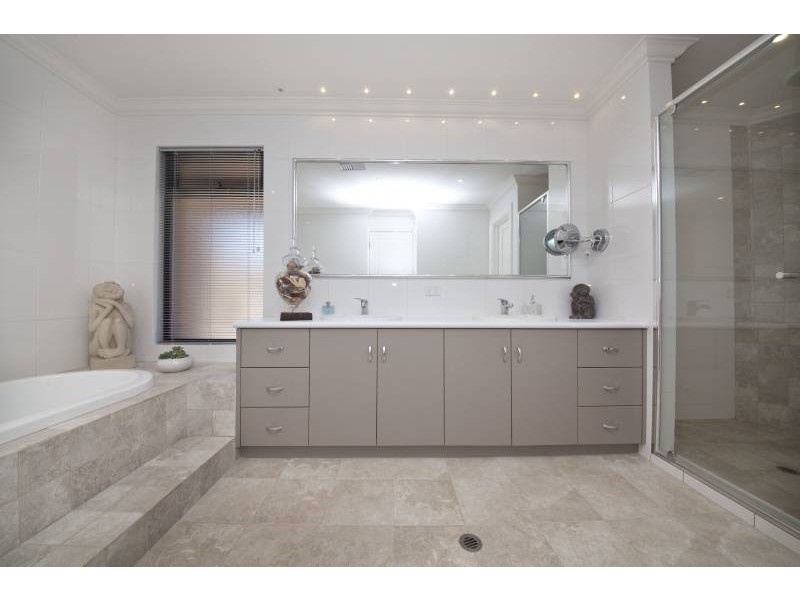 66 Edeline Street, Spearwood WA 6163