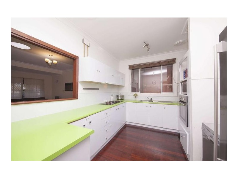 32 Redmond Road, Hamilton Hill WA 6163