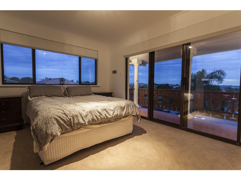 5 Conrad Court, Spearwood WA 6163