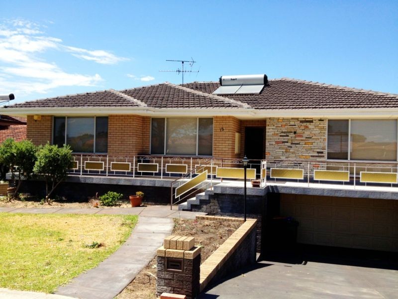 15 Rigby Avenue, Spearwood WA 6163