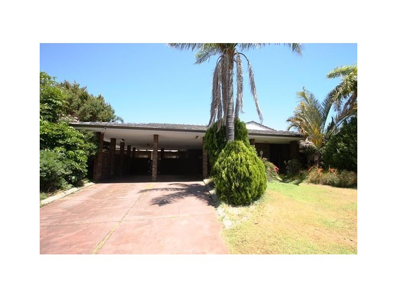 17 Bellairs Road, Kardinya WA 6163