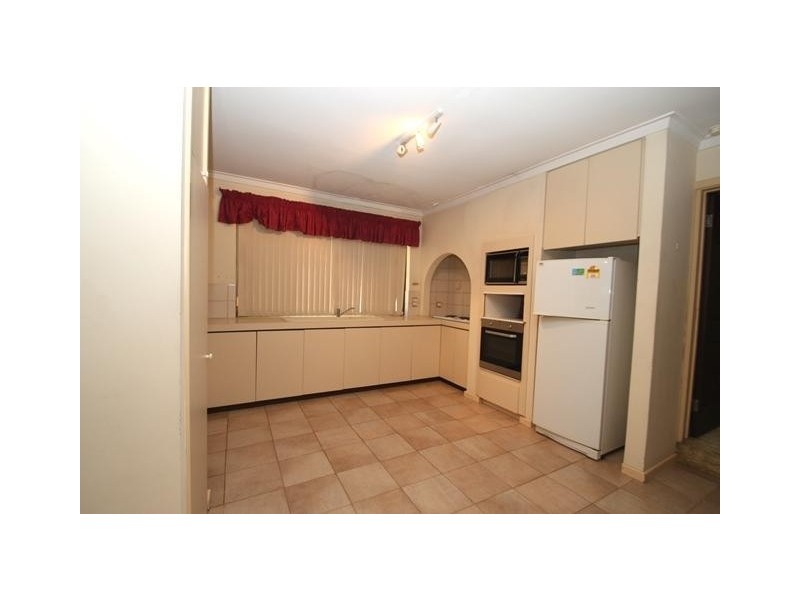 17 Bellairs Road, Kardinya WA 6163