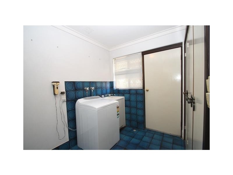 17 Bellairs Road, Kardinya WA 6163