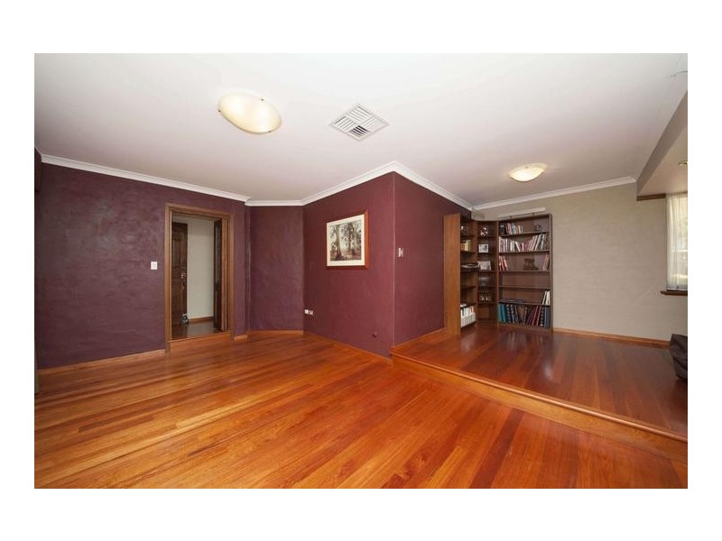 12 Hobley Way, Spearwood WA 6163