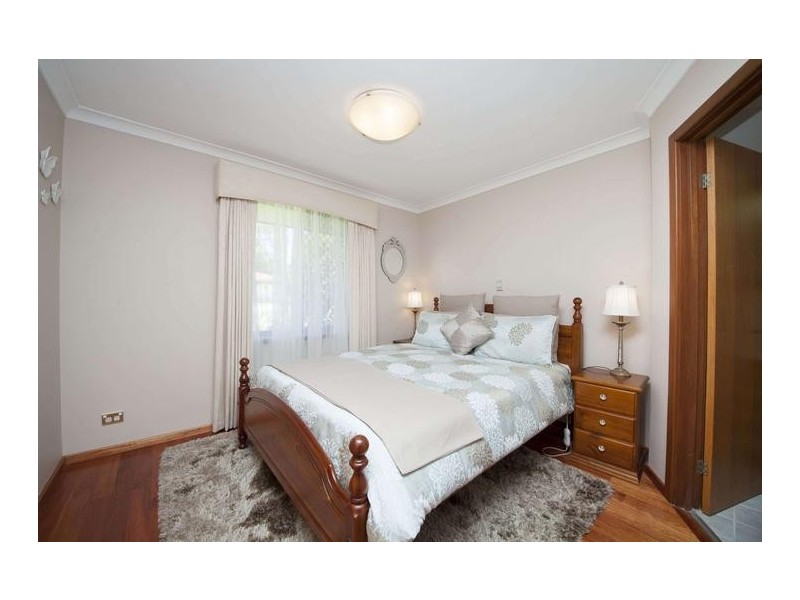 12 Hobley Way, Spearwood WA 6163