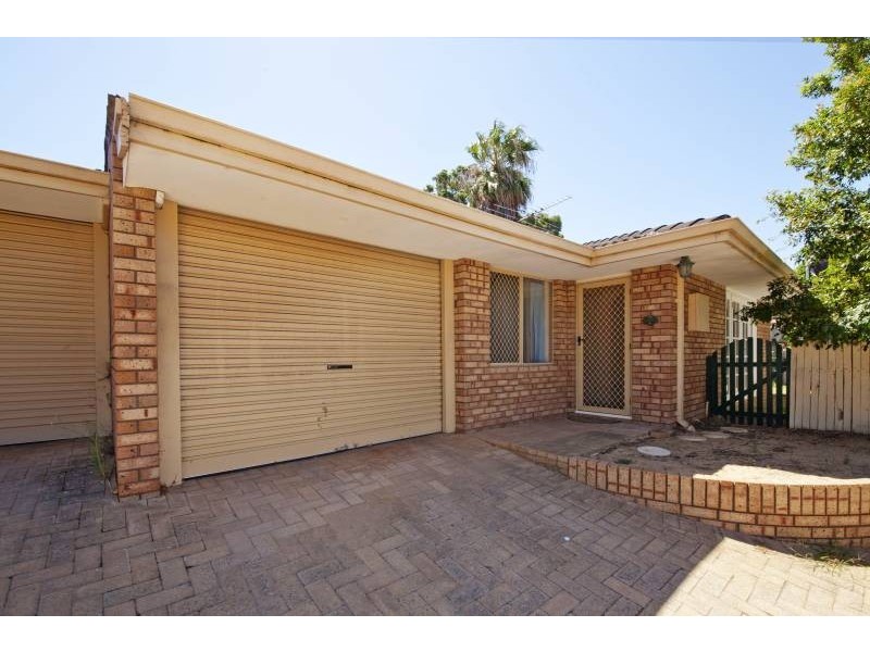 2/372 High Street, Fremantle WA 6160