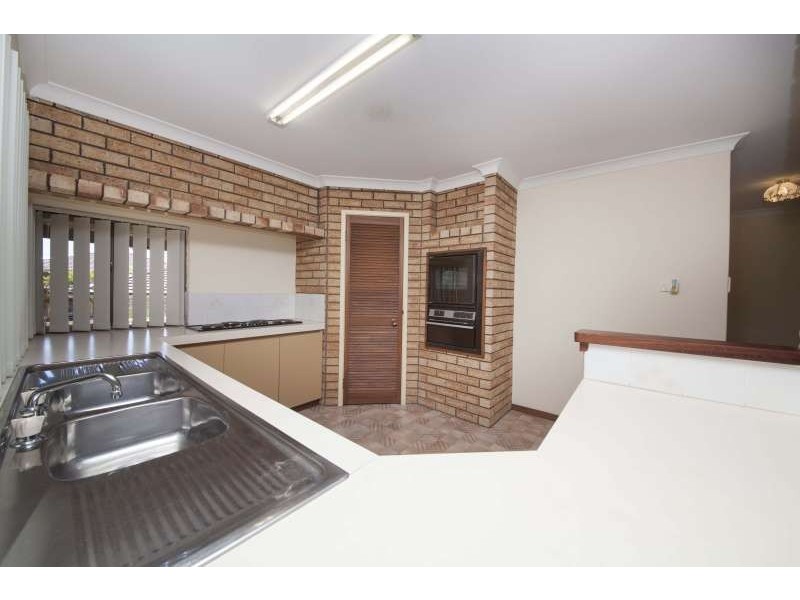 3 Arlington Loop, Coogee WA 6166