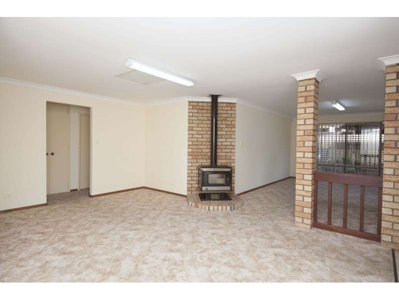 3 Arlington Loop, Coogee WA 6166