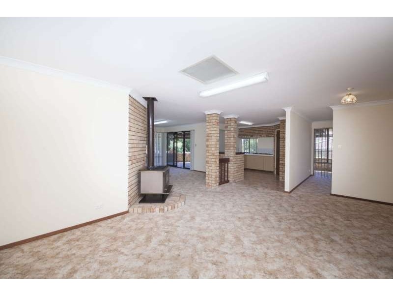 3 Arlington Loop, Coogee WA 6166