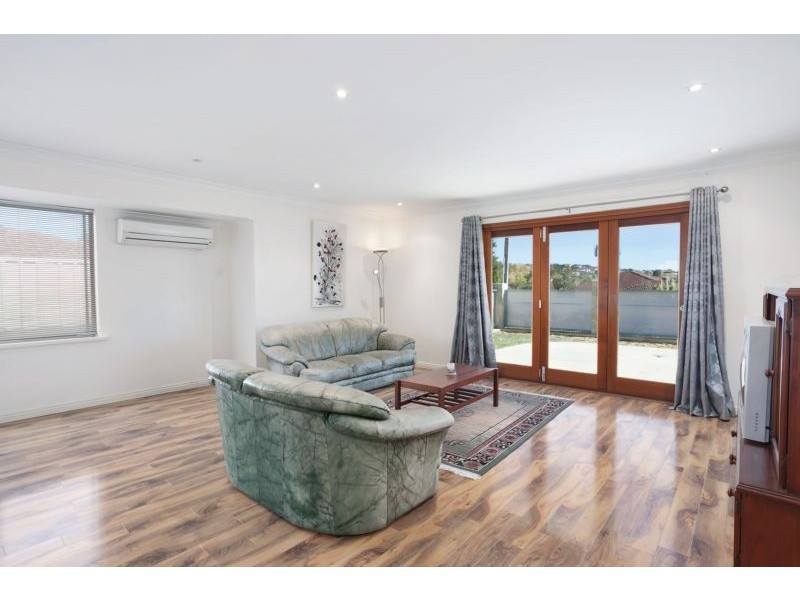 8A Berkshire Place, Kardinya WA 6163