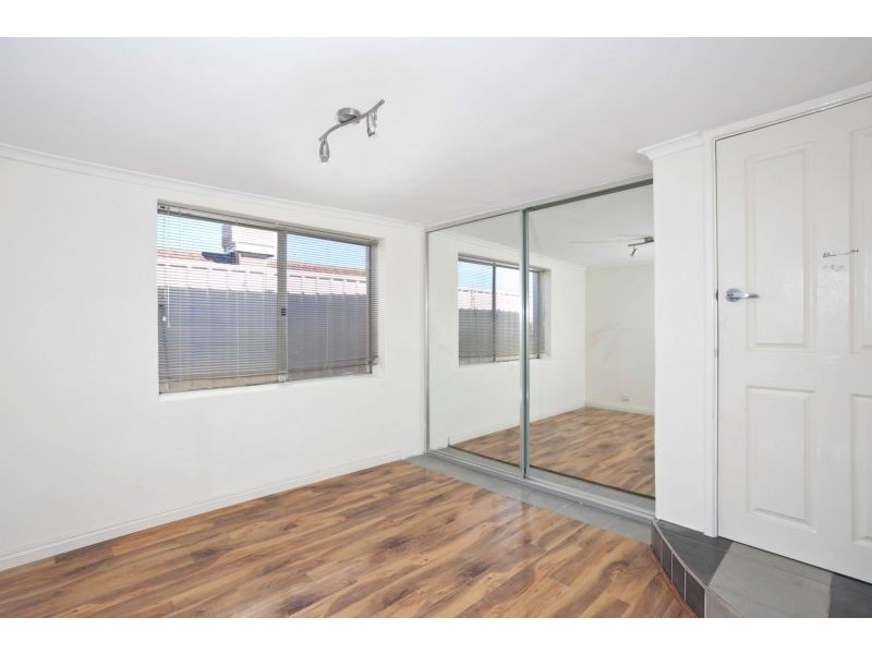 8A Berkshire Place, Kardinya WA 6163