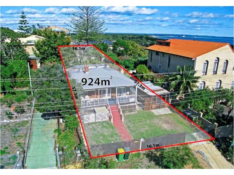 25 Beach Road, Coogee WA 6166