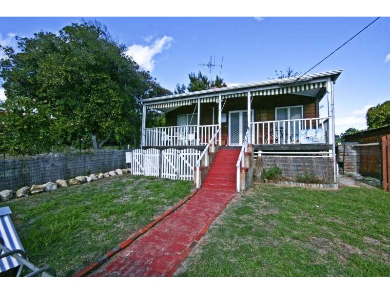 25 Beach Road, Coogee WA 6166