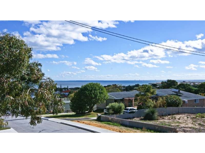 25 Beach Road, Coogee WA 6166