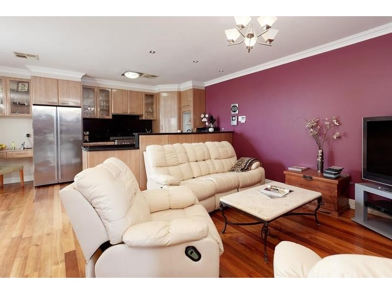 98c Edmund St, Fremantle WA 6160