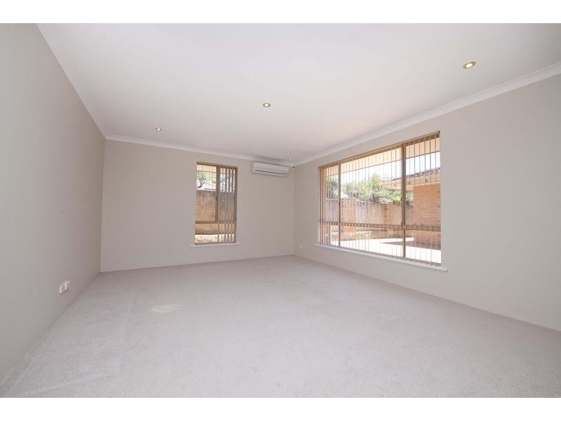 22 Blackwood Avenue, Hamilton Hill WA 6163