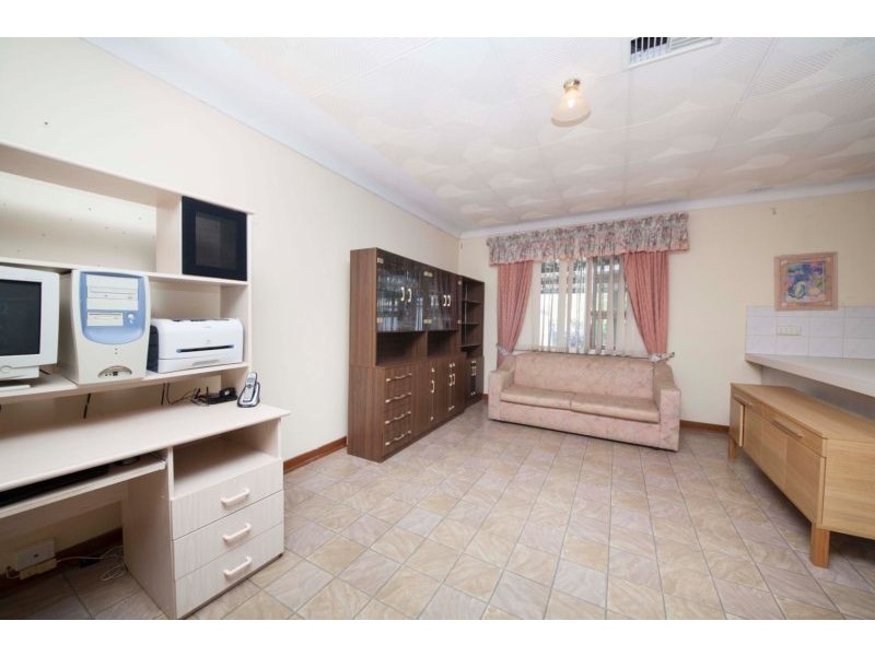 16 Ingram Street, Hamilton Hill WA 6163