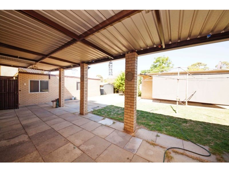 16 Ingram Street, Hamilton Hill WA 6163
