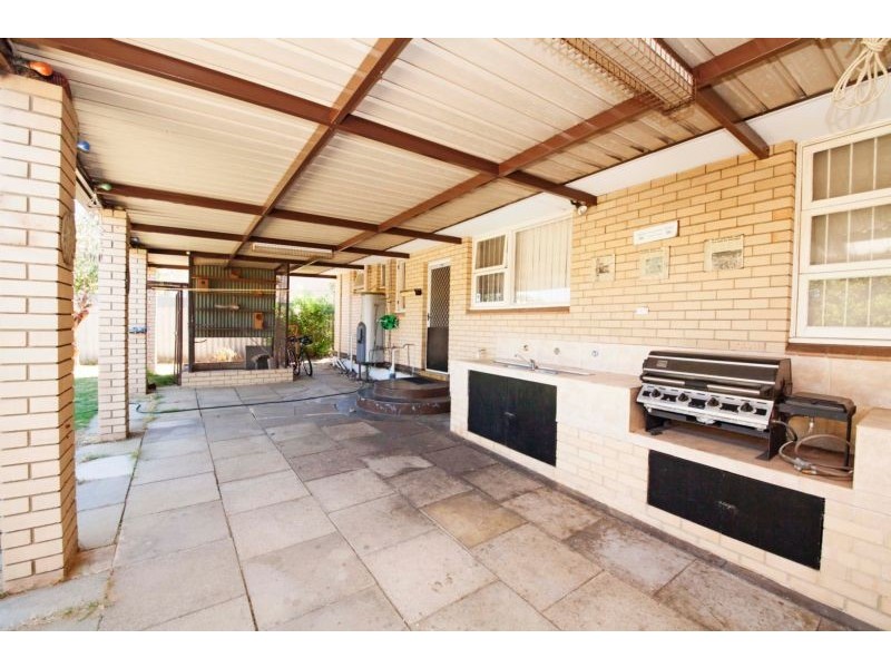 16 Ingram Street, Hamilton Hill WA 6163