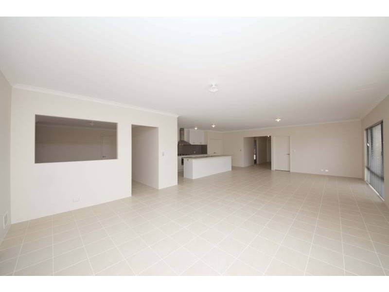 3 Albion Avenue, Munster WA 6166