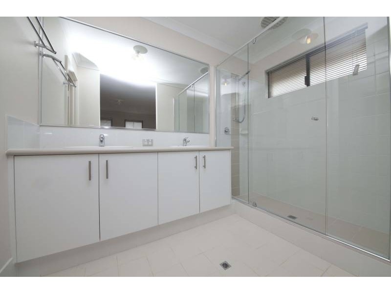 3 Albion Avenue, Munster WA 6166