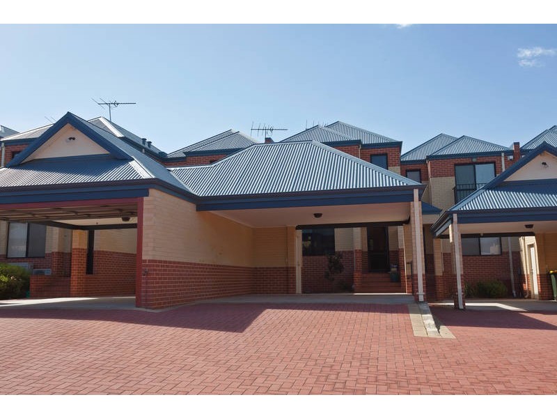 4/250 Healy Road, Hamilton Hill WA 6163