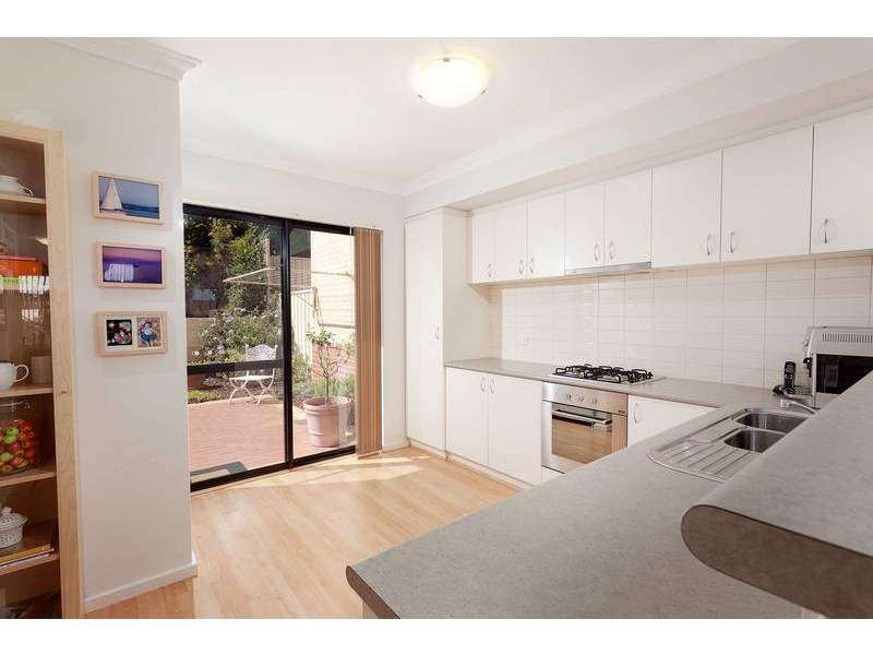 4/250 Healy Road, Hamilton Hill WA 6163