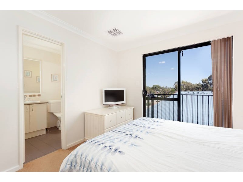 4/250 Healy Road, Hamilton Hill WA 6163