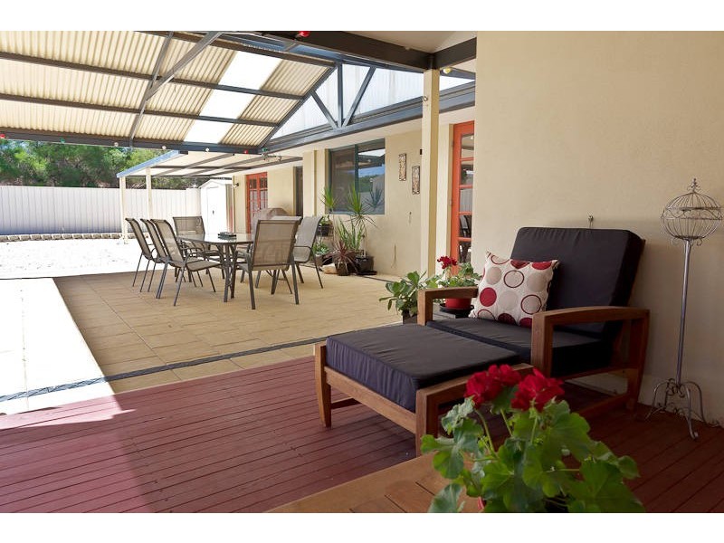 21 Marav Court, Success WA 6164