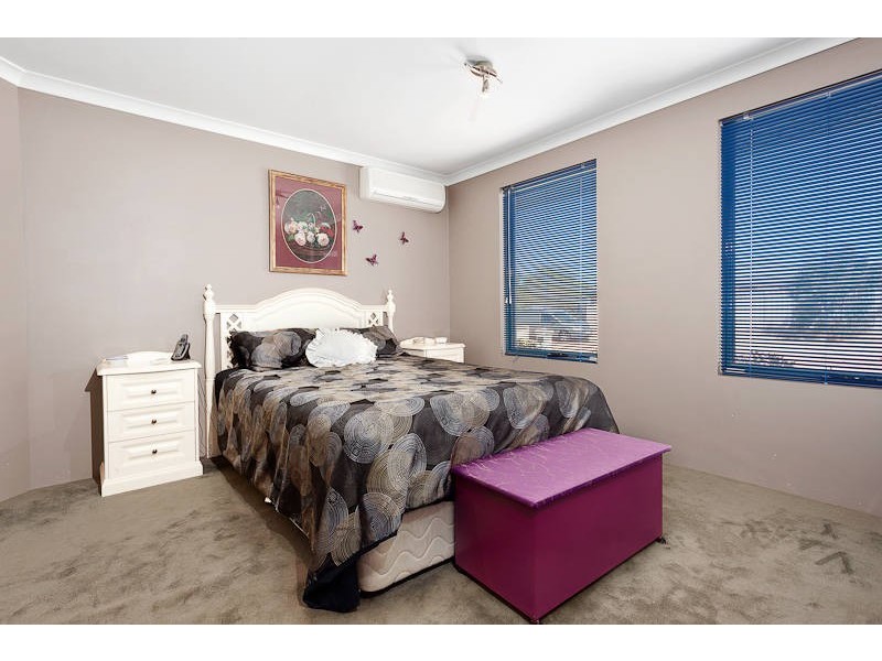 21 Marav Court, Success WA 6164