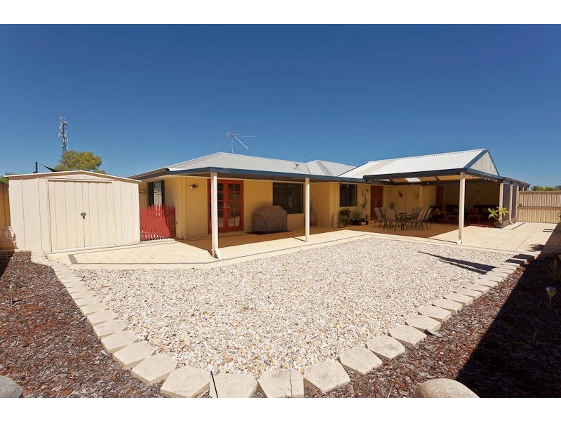 21 Marav Court, Success WA 6164