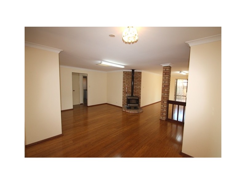 3 Arlington Loop, Coogee WA 6166