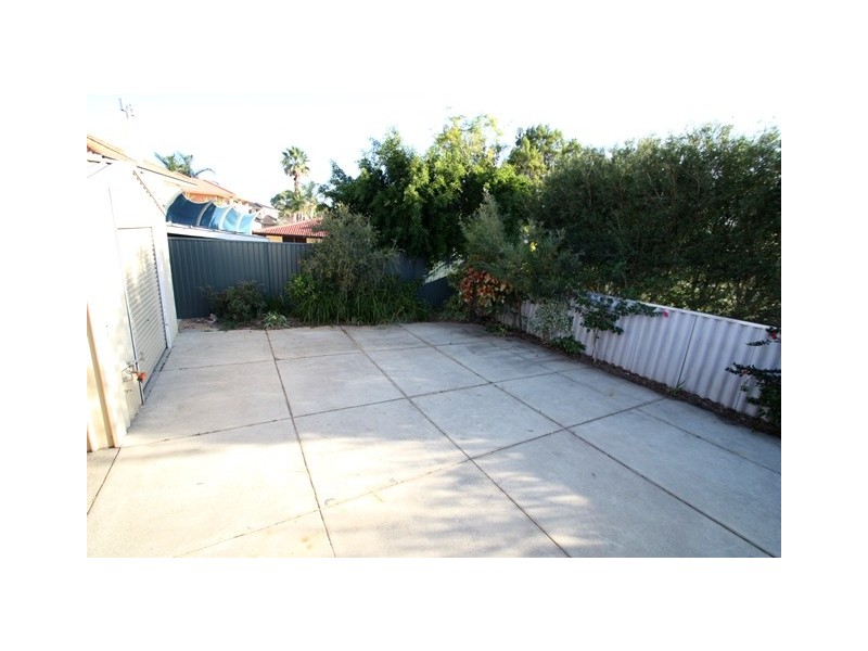 3 Arlington Loop, Coogee WA 6166