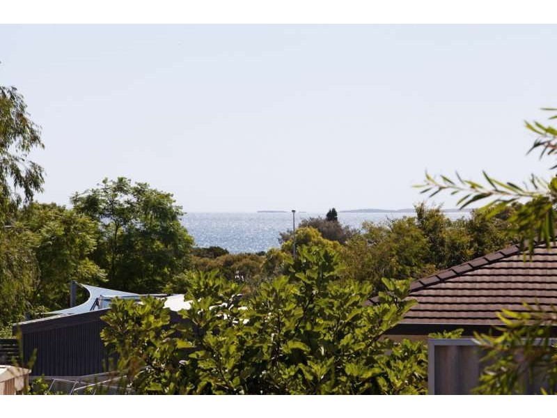 3 Arlington Loop, Coogee WA 6166