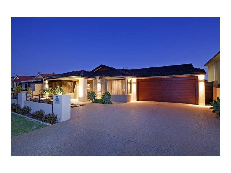 62 Castellon Crescent, Coogee WA 6166