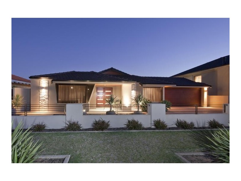 62 Castellon Crescent, Coogee WA 6166