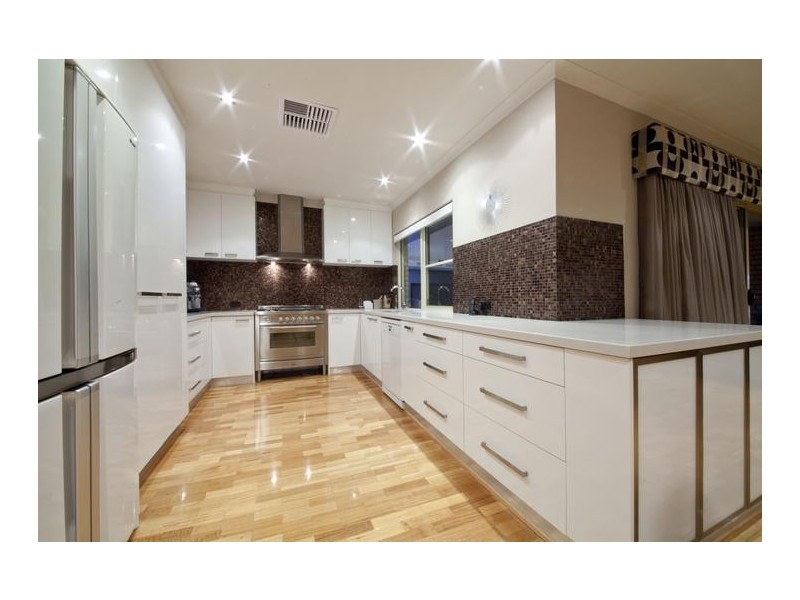 62 Castellon Crescent, Coogee WA 6166