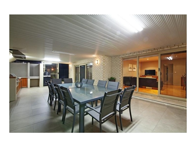 62 Castellon Crescent, Coogee WA 6166