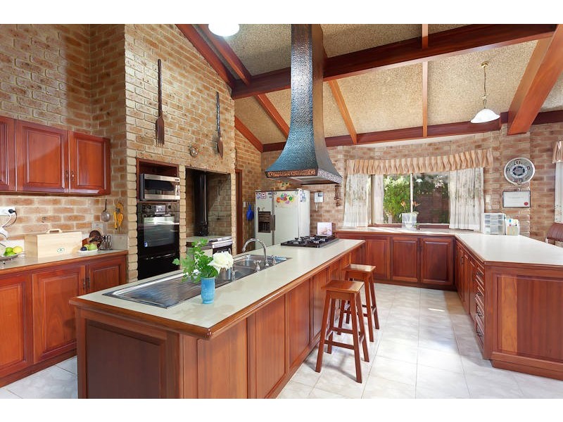 14 Kearsley Rise, Murdoch WA 6150