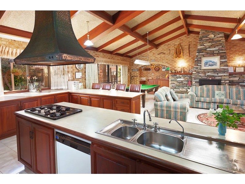 14 Kearsley Rise, Murdoch WA 6150