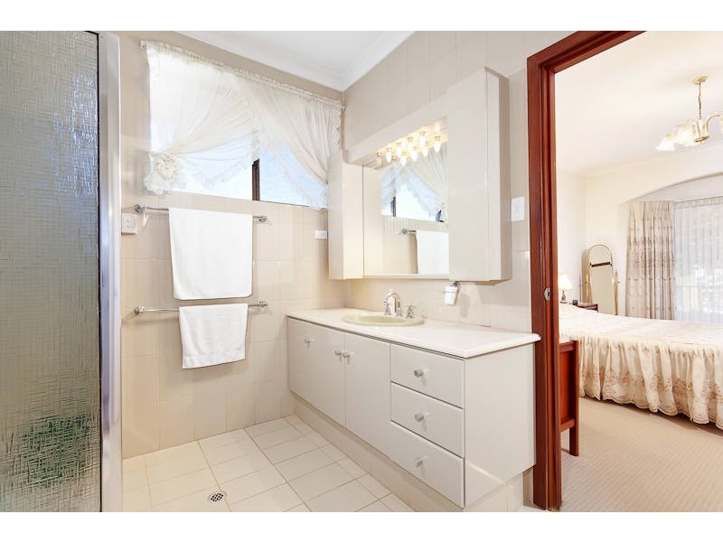 14 Kearsley Rise, Murdoch WA 6150