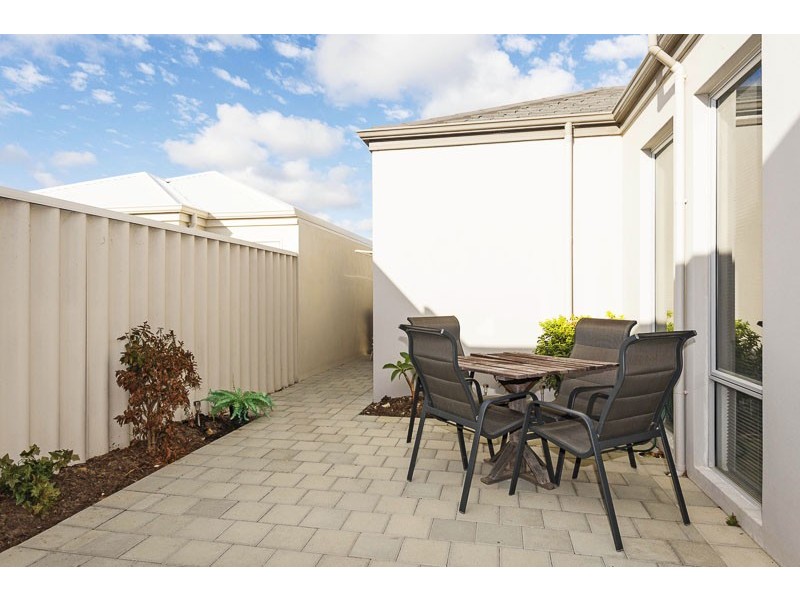 38 Blackrock Avenue, Butler WA 6036