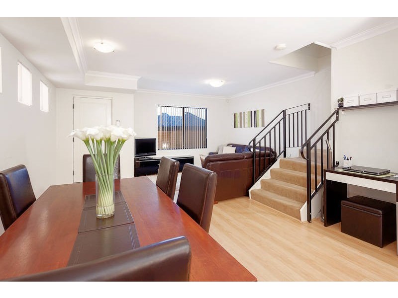 6/250 Healy Road, Hamilton Hill WA 6163