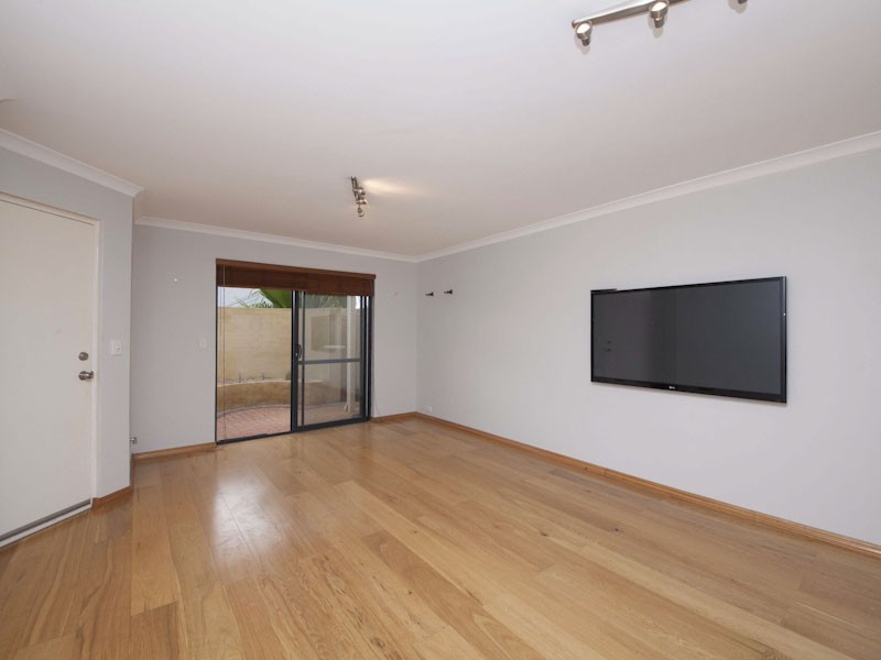 6/89 Forrest Road, Hamilton Hill WA 6163