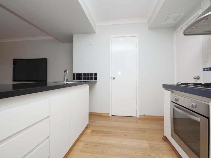 6/89 Forrest Road, Hamilton Hill WA 6163